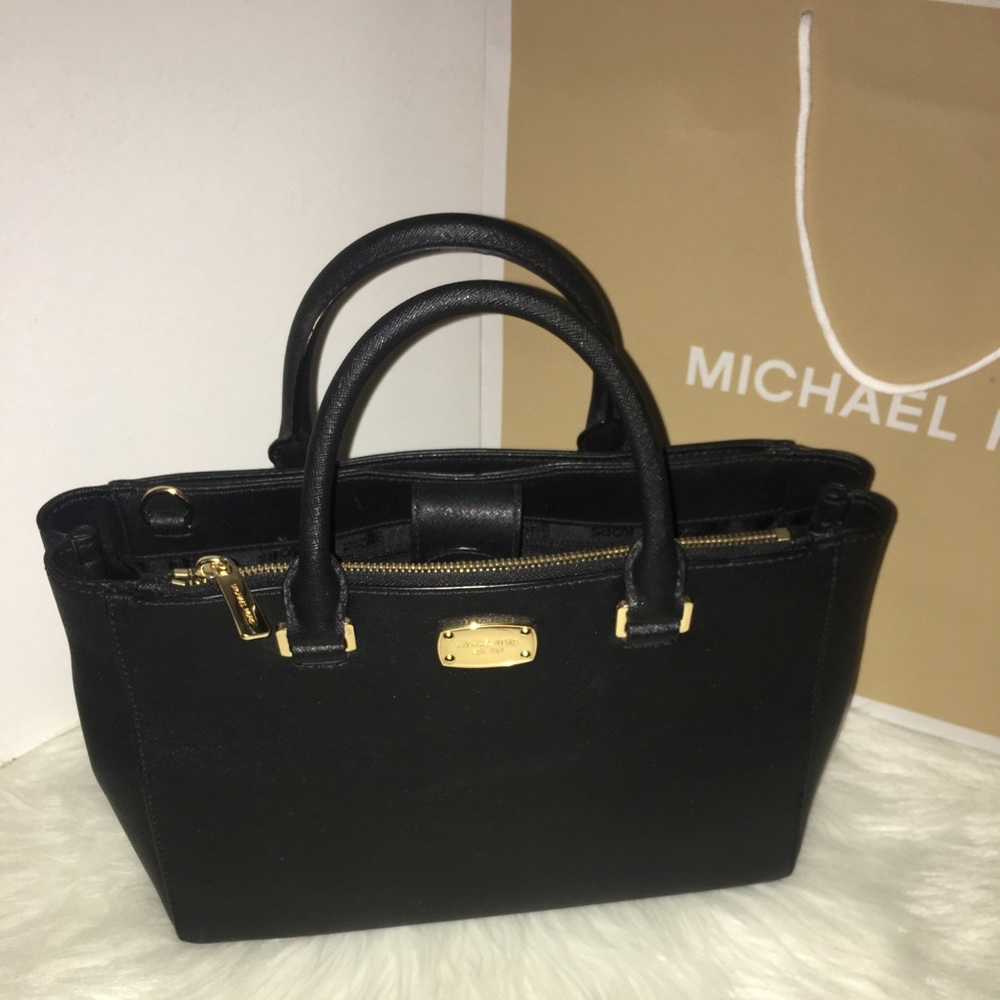 ❌sold❌ Michael Kors Kellen/Sutton